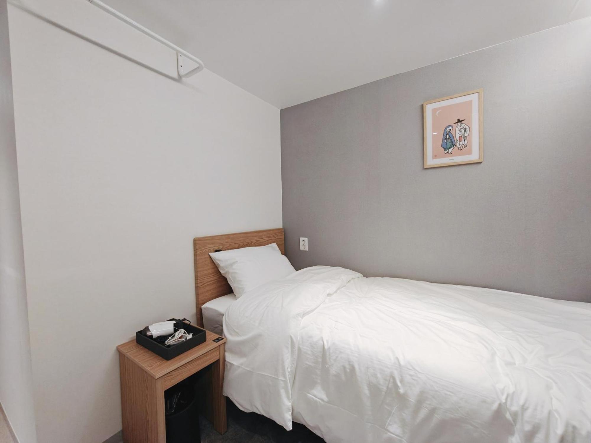 L Hostel Сеул Экстерьер фото