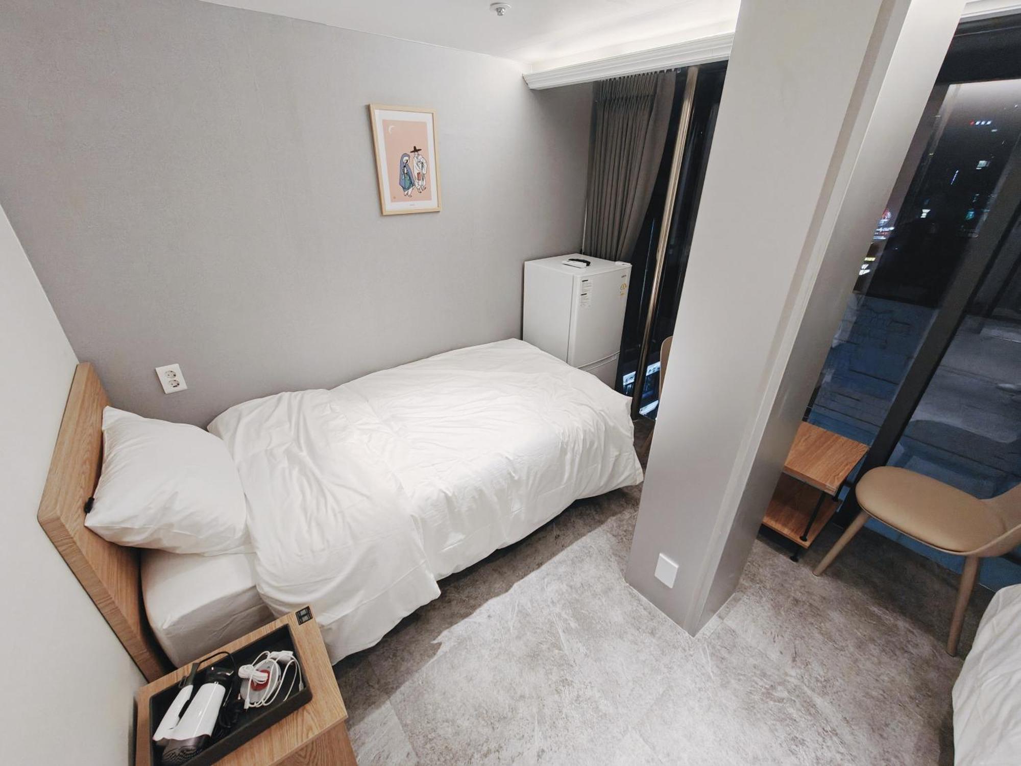 L Hostel Сеул Экстерьер фото