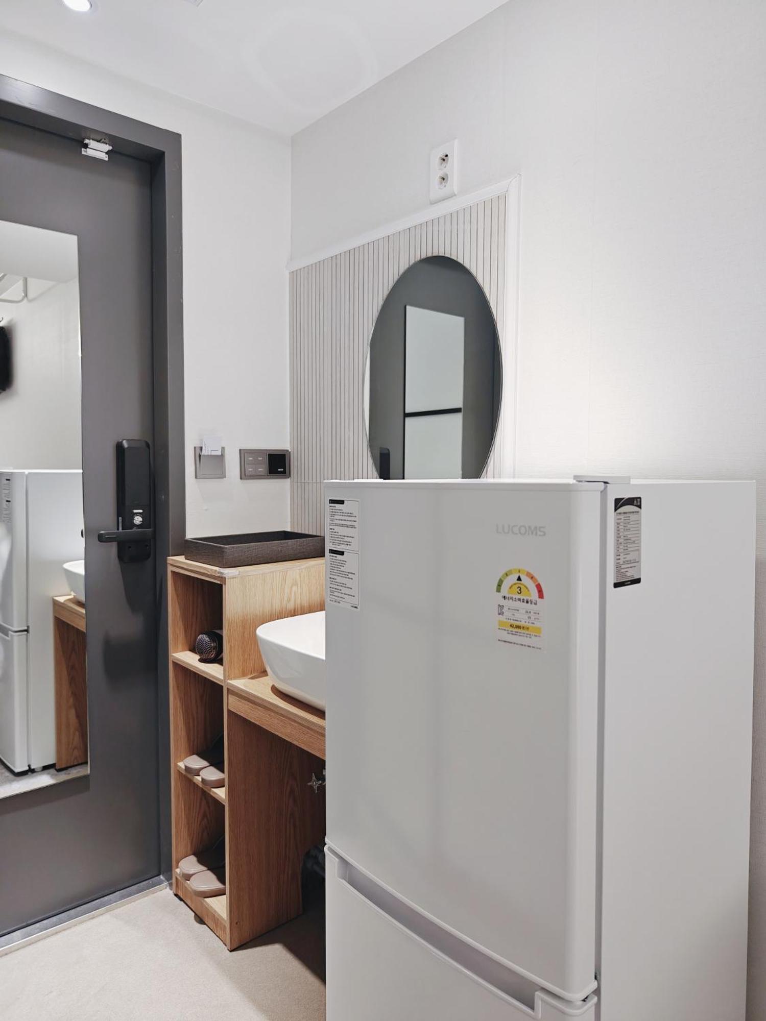 L Hostel Сеул Экстерьер фото