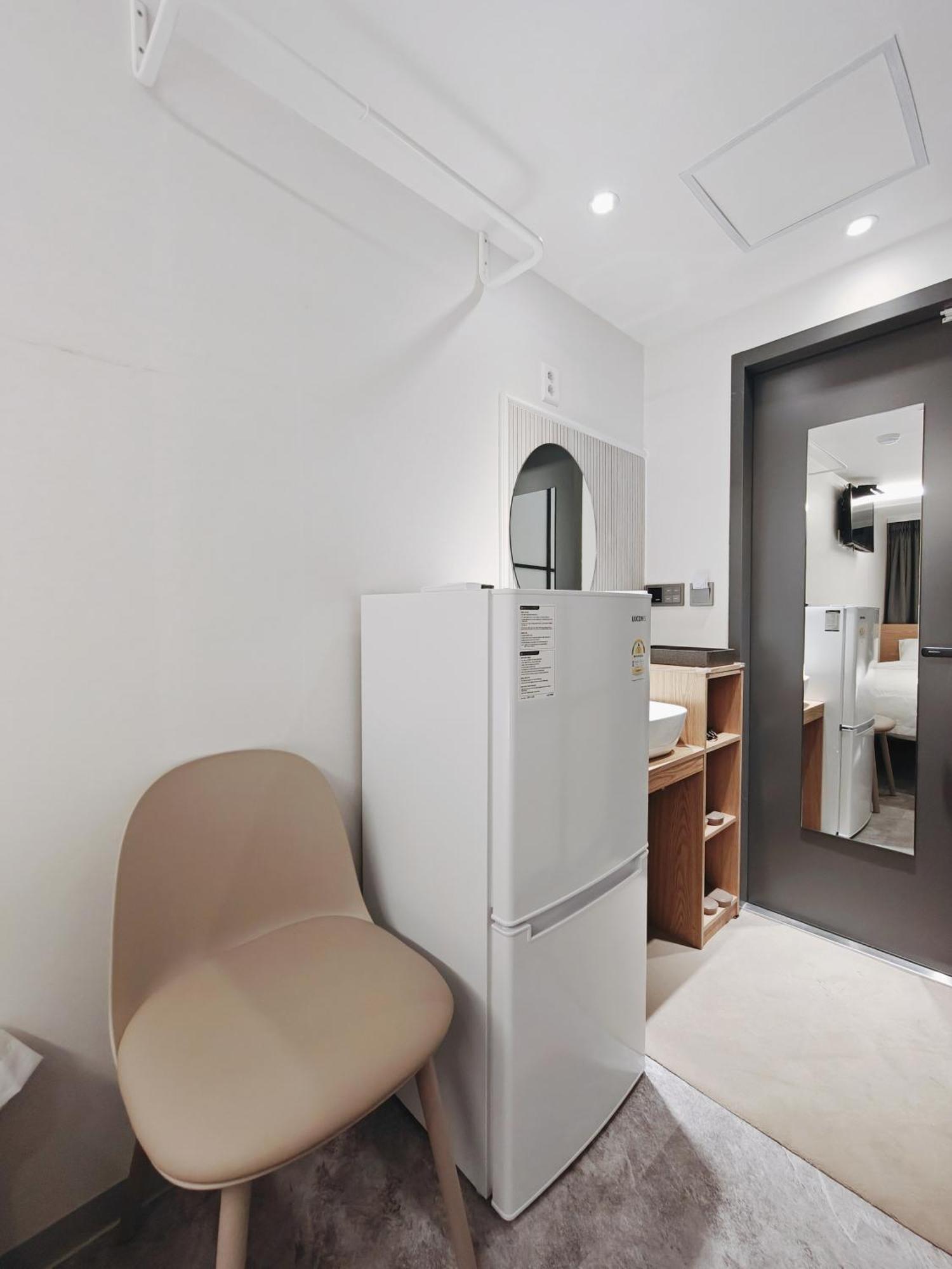 L Hostel Сеул Экстерьер фото