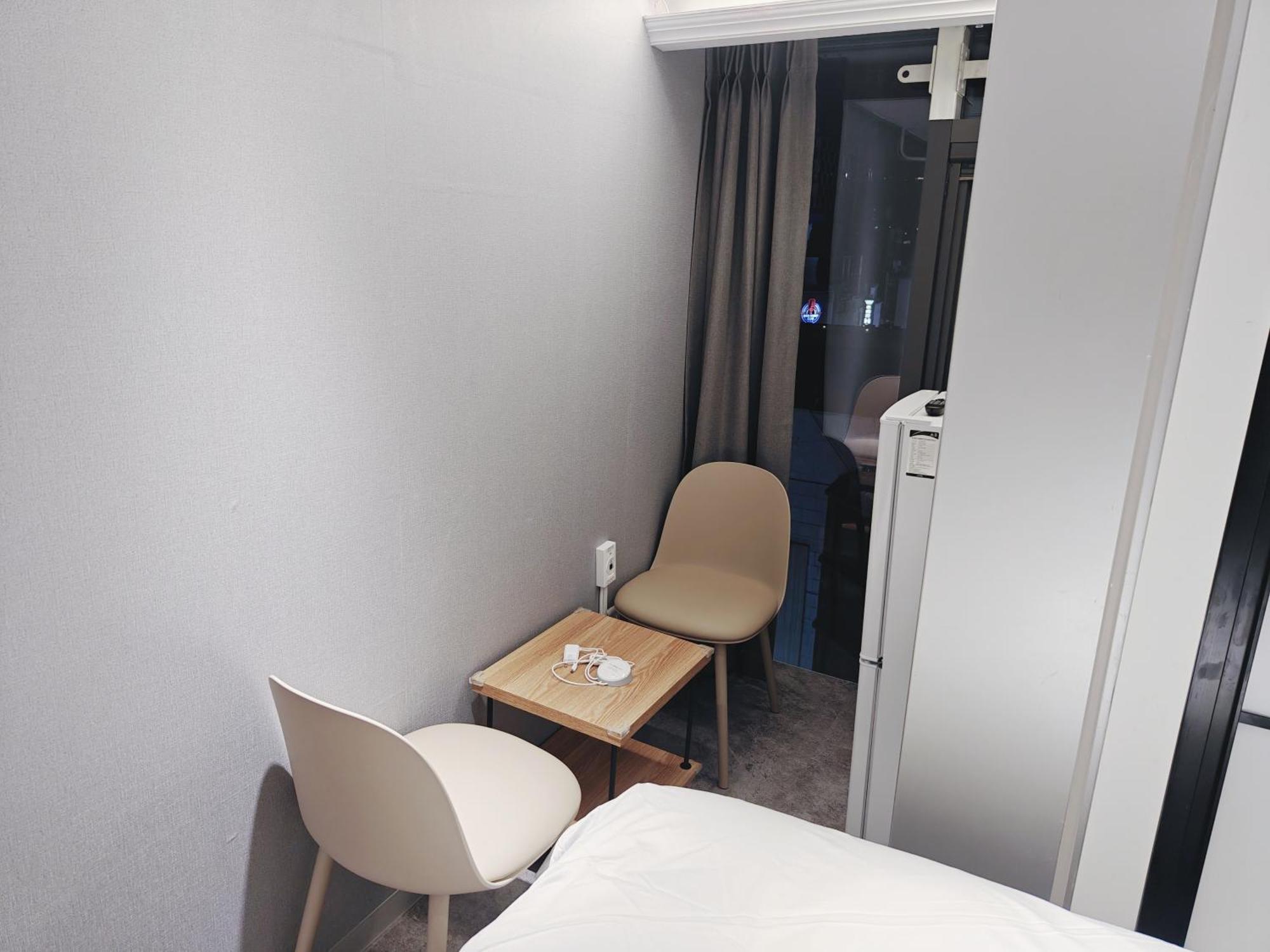 L Hostel Сеул Экстерьер фото